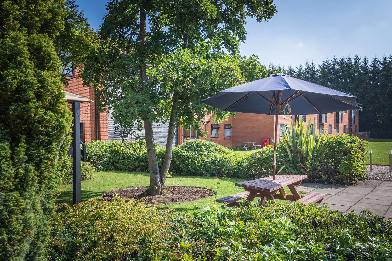 Best Western Rockingham Forest Hotel Corby Esterno foto