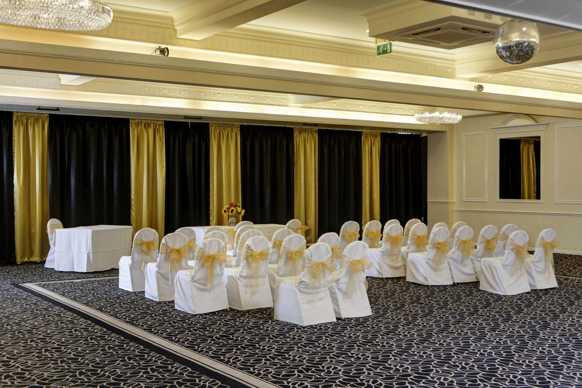 Best Western Rockingham Forest Hotel Corby Esterno foto
