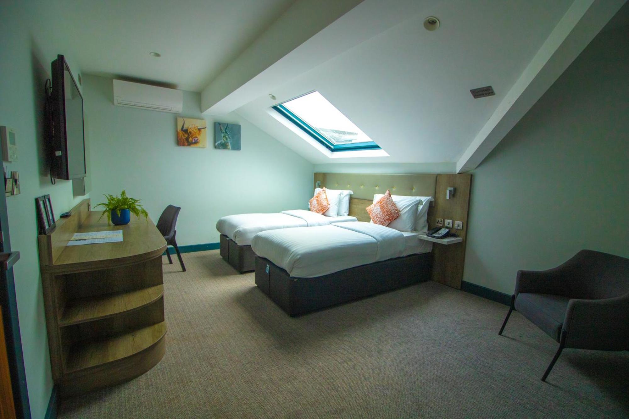 Best Western Rockingham Forest Hotel Corby Esterno foto