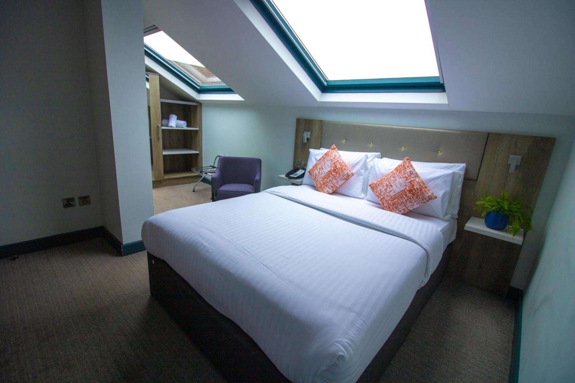 Best Western Rockingham Forest Hotel Corby Esterno foto
