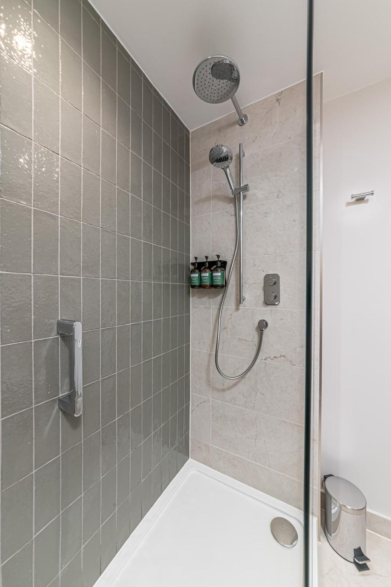 Best Western Rockingham Forest Hotel Corby Esterno foto