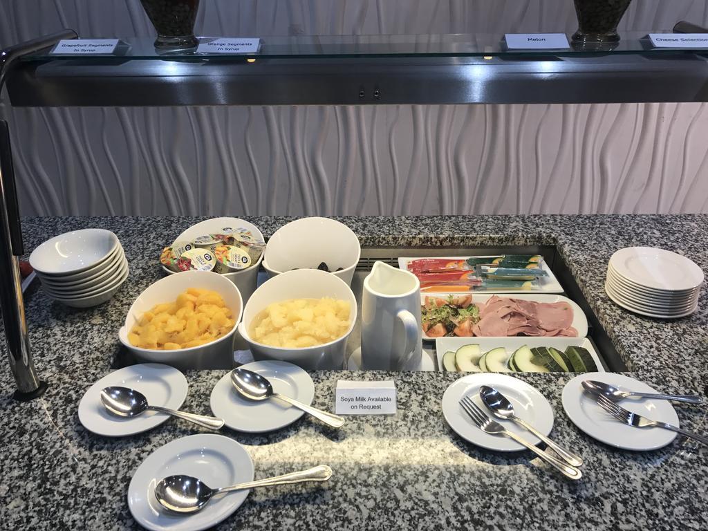 Best Western Rockingham Forest Hotel Corby Esterno foto